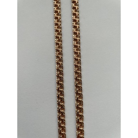 Gold chain with Bismarck weave